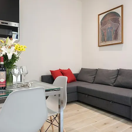 Mudiva -train Station Modern 1 Bdr Flat 1st Floor * Florence