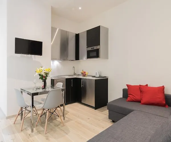 Keys Of Italy - Mudiva - Albero 2 - Train Station Modern 1 Bdr Flat 1st Floor Apartament *