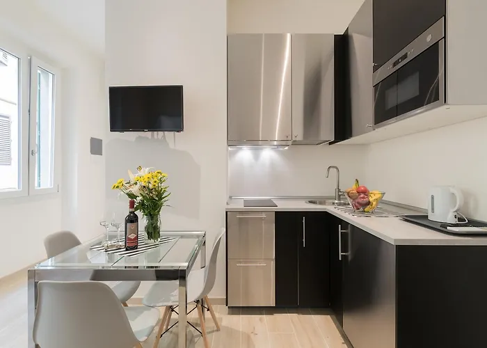Apartament Keys Of Italy - Mudiva - Albero 2 - Train Station Modern 1 Bdr Flat 1st Floor