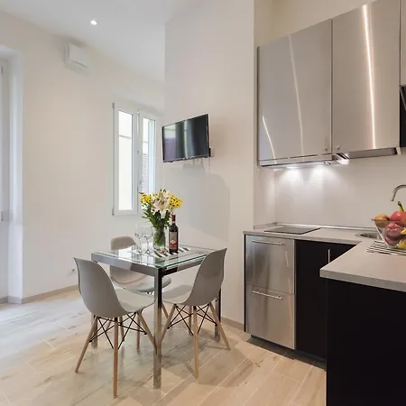 Mudiva -train Station Modern 1 Bdr Flat 1st Floor Florencia